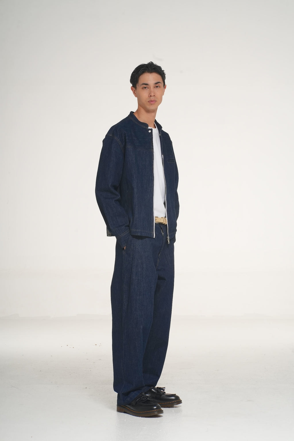 THE DENIM SET UP