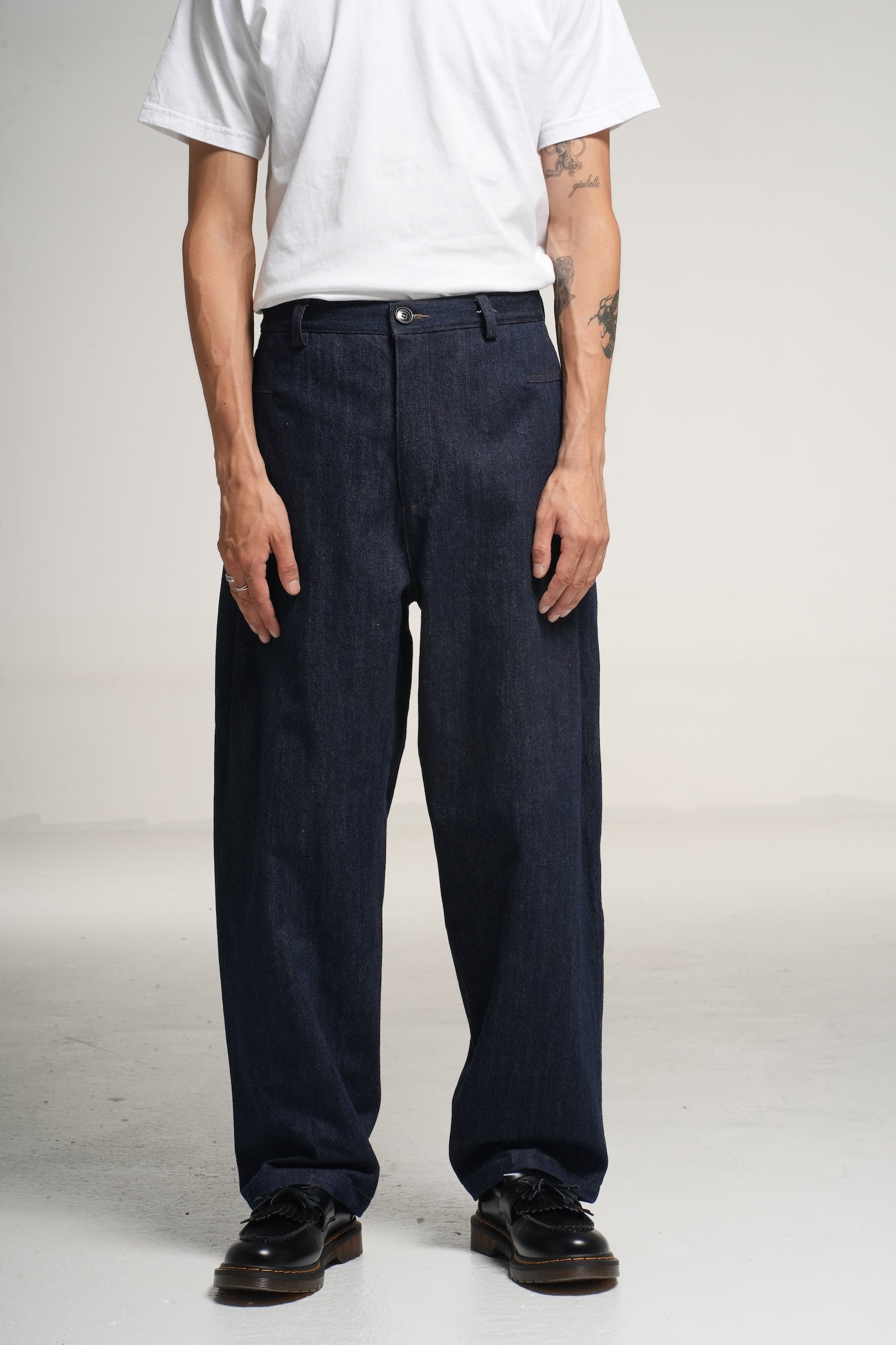 THE DENIM PANTS