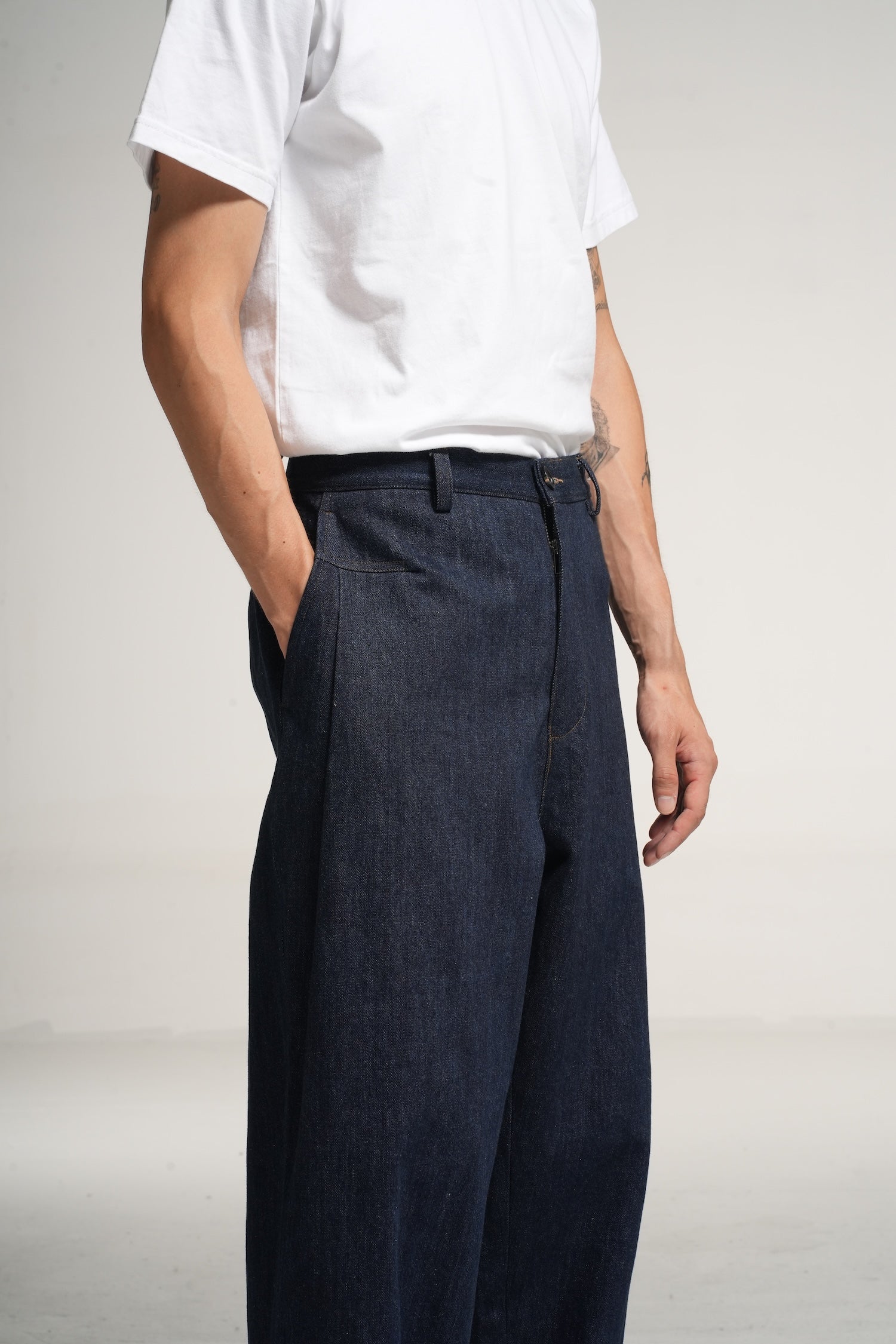 THE DENIM PANTS