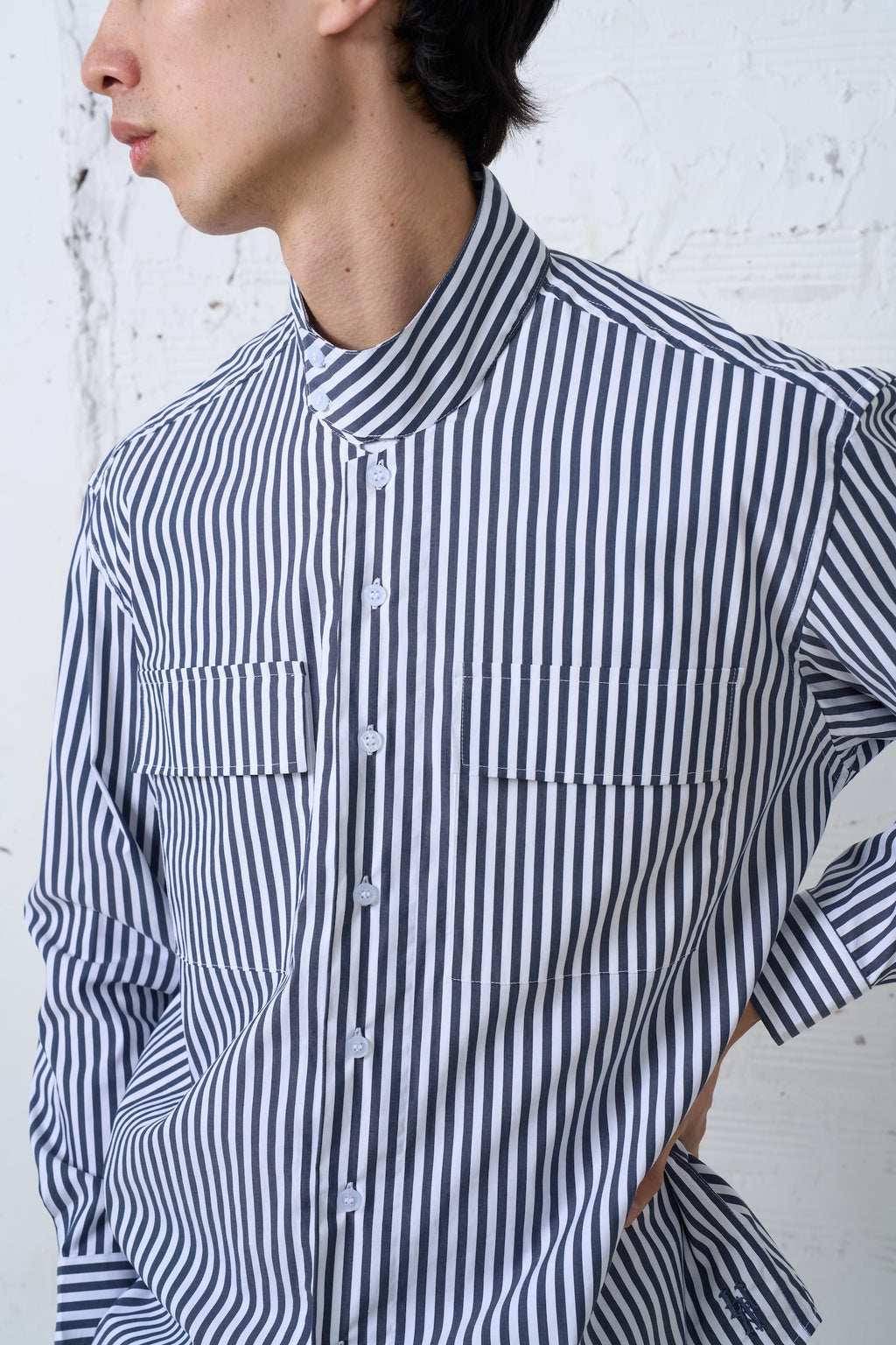 HIGH NECK DOUBLE POCKET SHIRTS