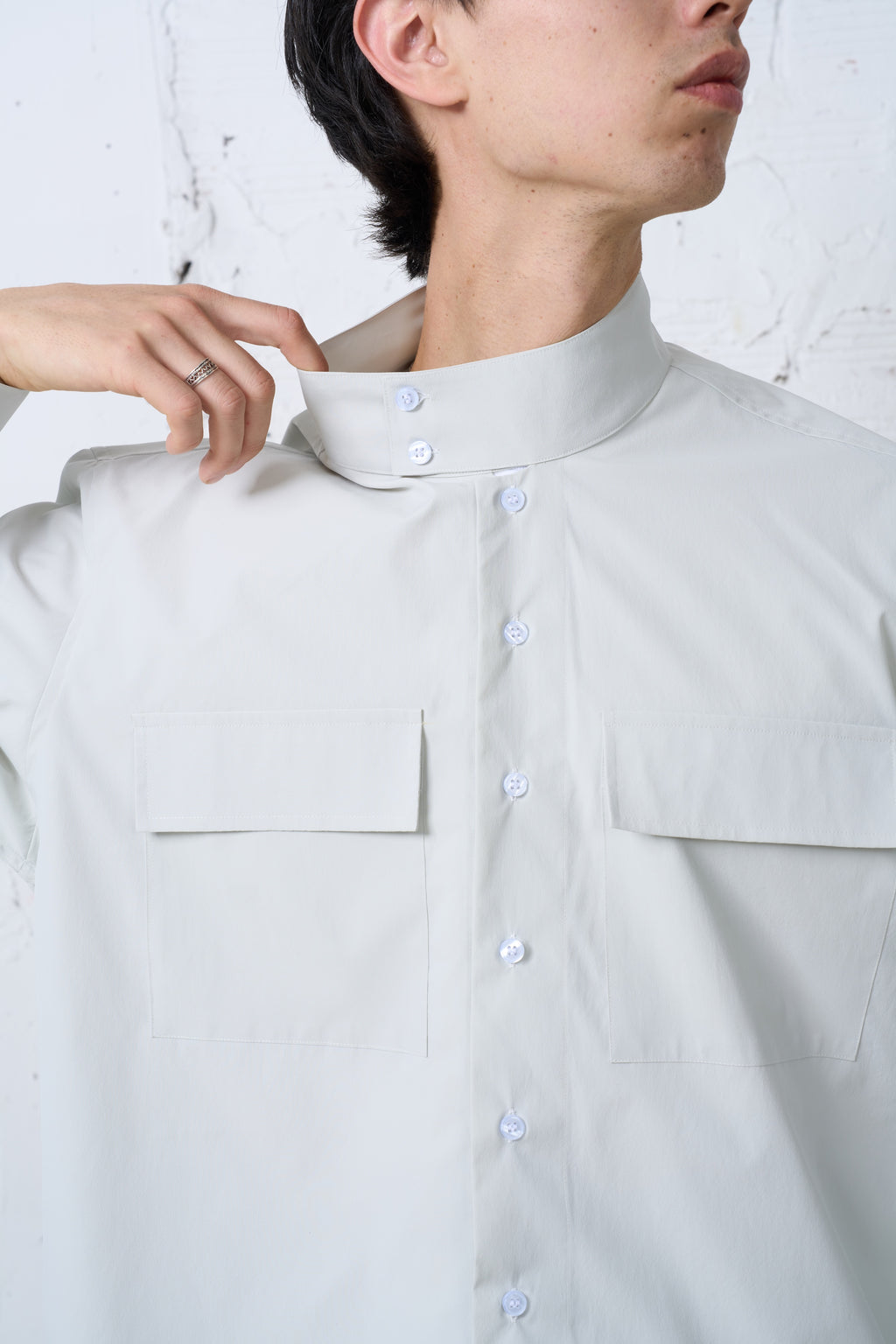 HIGH NECK DOUBLE POCKET SHIRTS